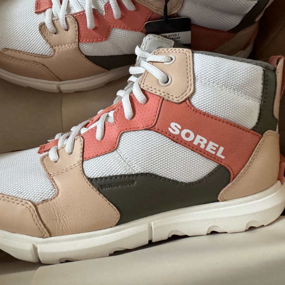 Sorel Explorer II Waterproof Sneaker Boots size 11